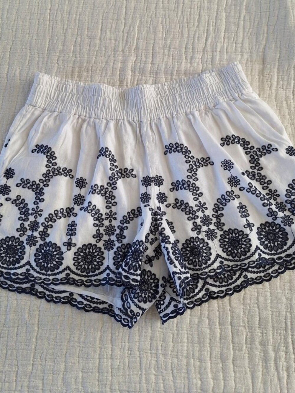 J.Crew Women's White and Blue Shorts